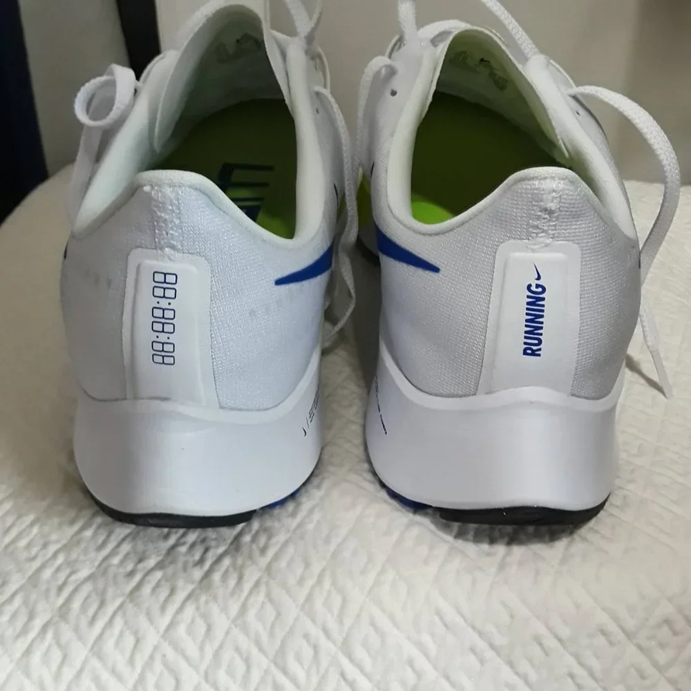 Nike Air Zoom Pegasus 37 Low Top Sneakers